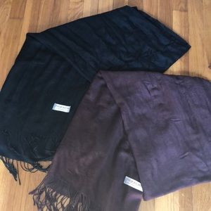 Black and burgundy pashmina scarf set.